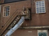 Zijkant van een gebouw.